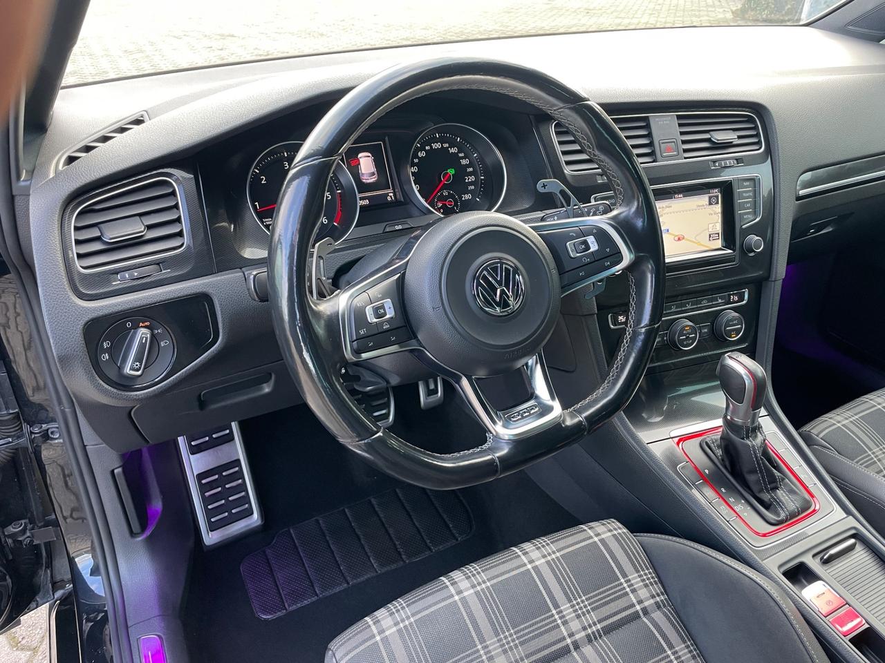 Volkswagen Golf GTD 2.0 TDI DSG 5p. BlueMotion Technology