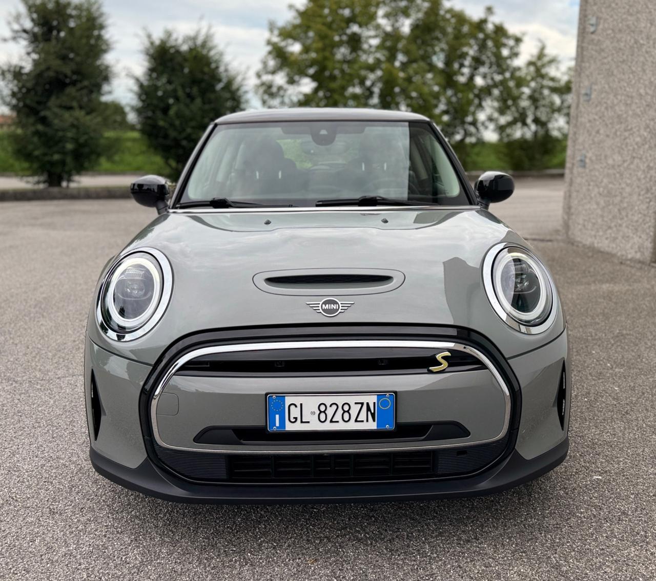 Mini Full Electric Cooper SE Camden Edition