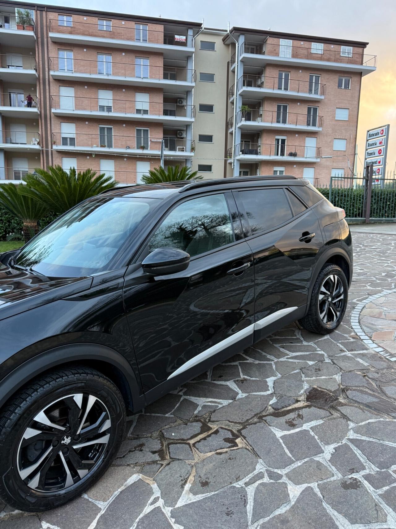 Peugeot 2008 1.5 Diesel EAT8 GT Pack uni proprietario