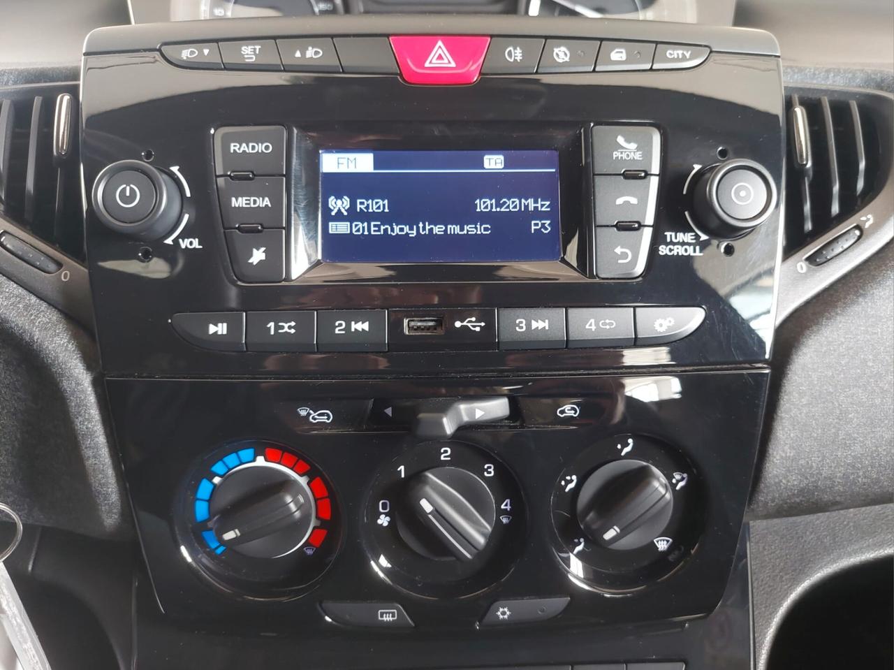 LANCIA Ypsilon 1.0 FireFly Hybrid Silver - 2023