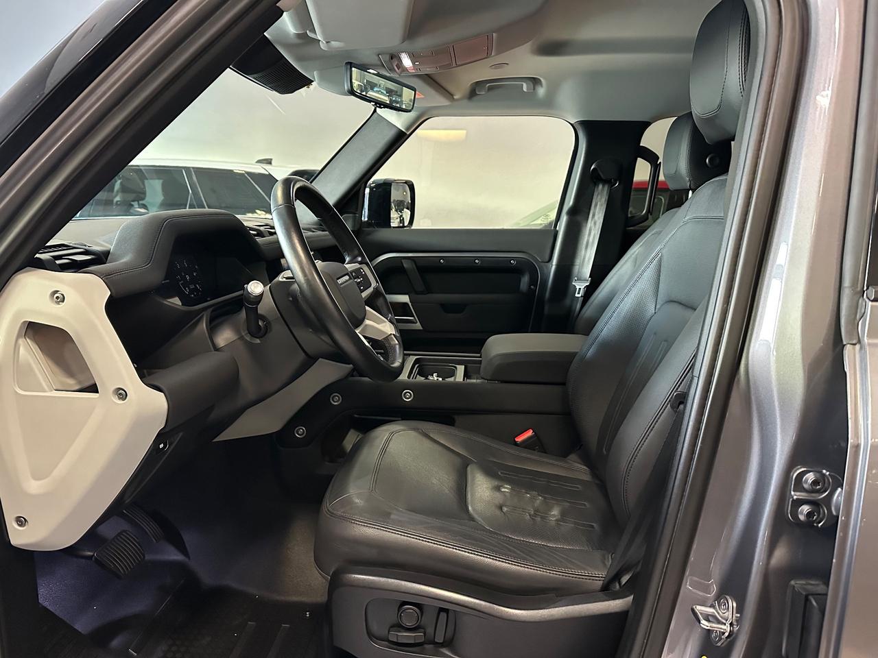 Land Rover Defender 110 3.0D I6 200 CV AWD Auto SE