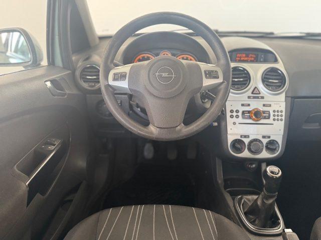OPEL Corsa 1.2 5 porte Cosmo