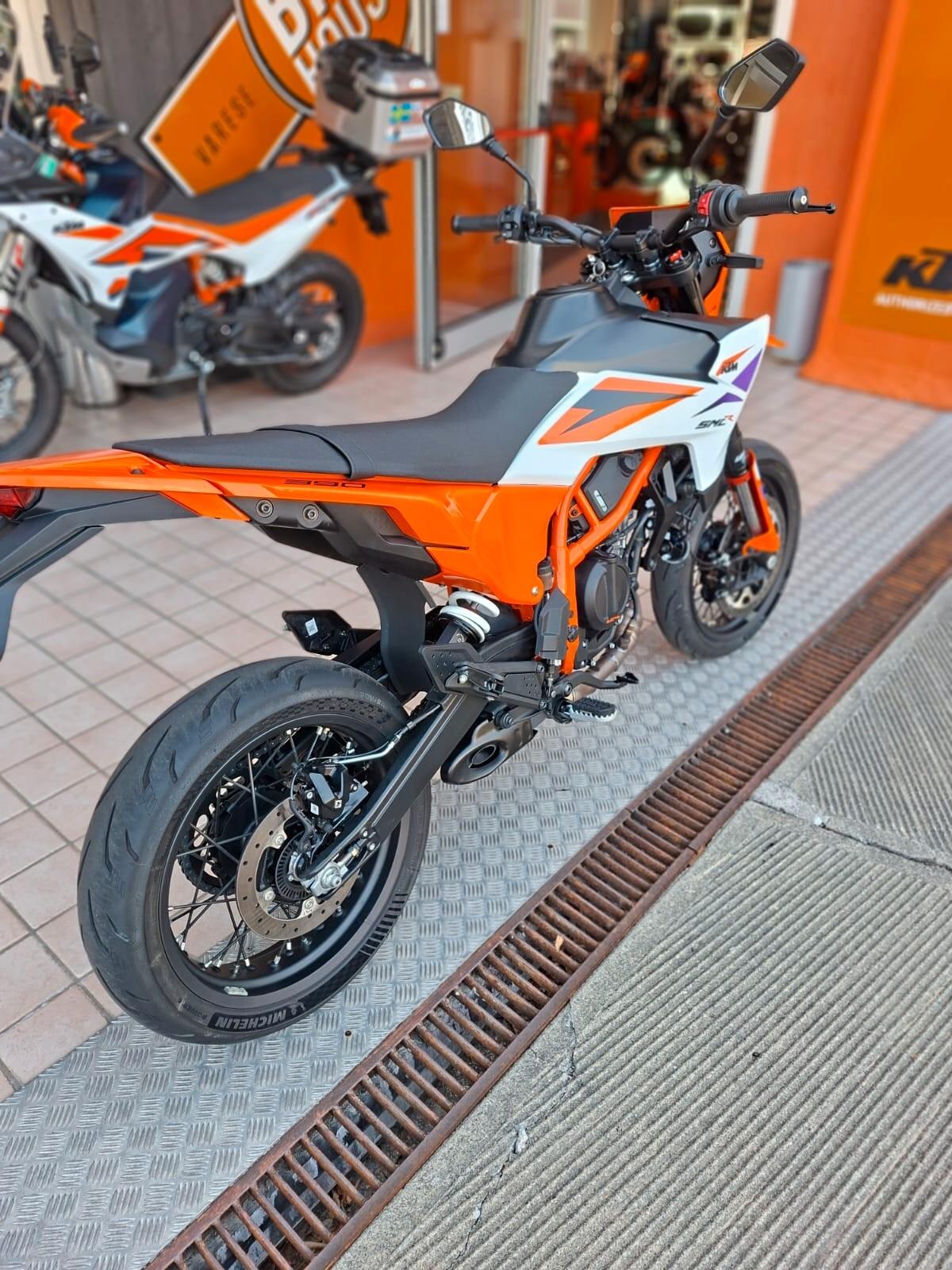 Ktm 390 SMC R