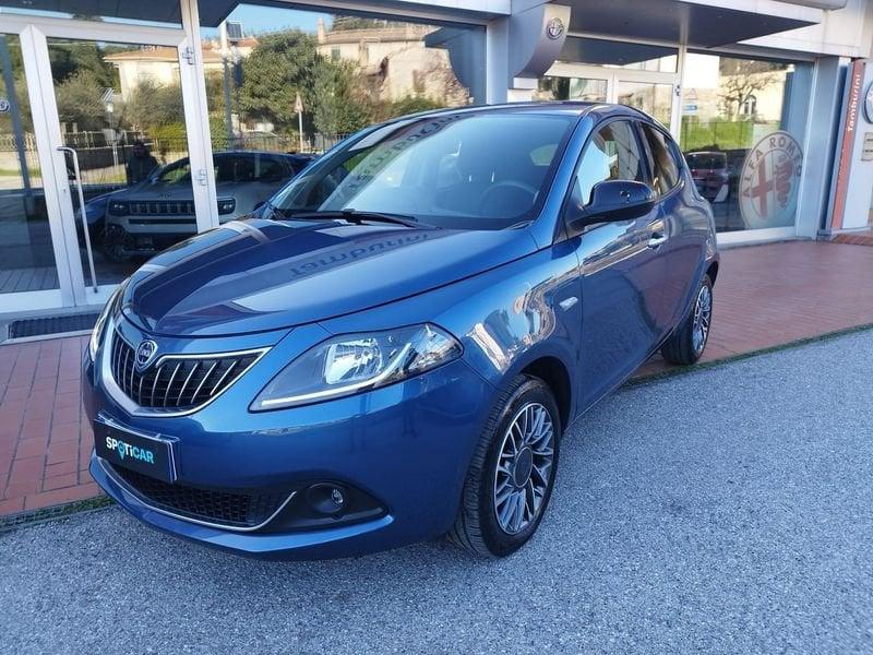 Lancia Ypsilon 1.0 FireFly 5 porte S&S Hybrid Gold Plus