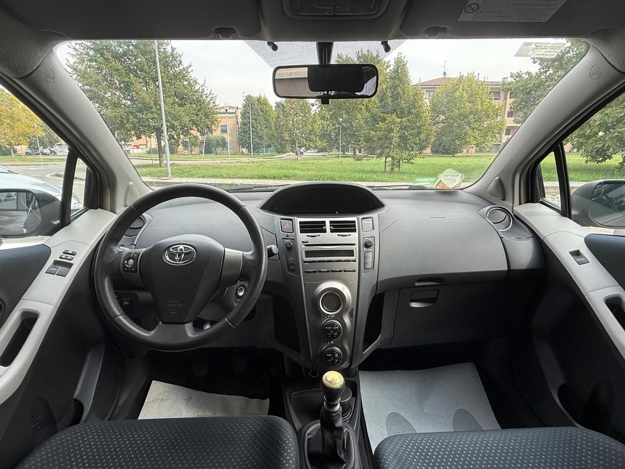 Toyota Yaris 1.3 5 porte M-MT Sol