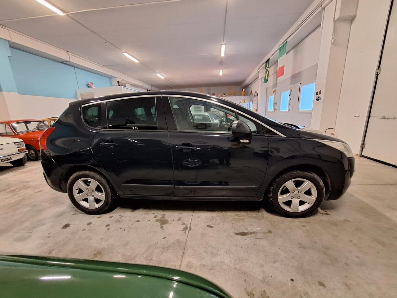 Peugeot 3008 1.6 e-HDi 112CV cambio robotizzato S.&S. Business