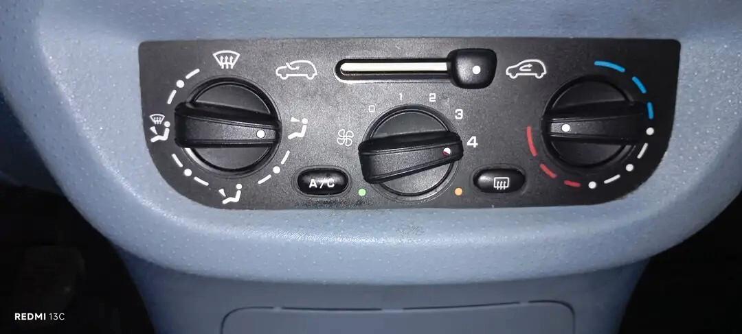 Citroen C3 del 2007 benzina neopatentati