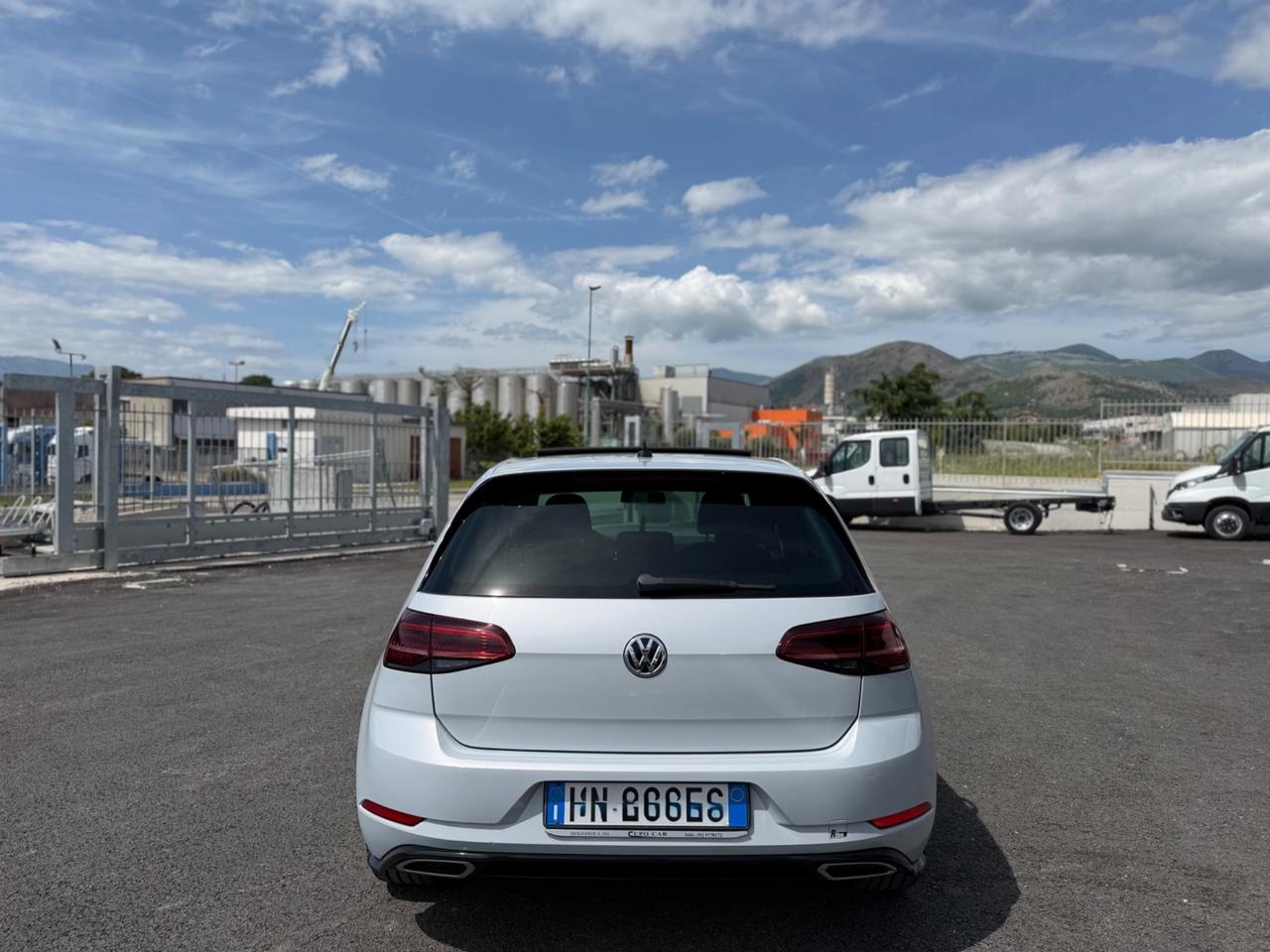 Volkswagen Golf 1.6 TDI 115 CV 5p. R-Line BlueMotion Technology
