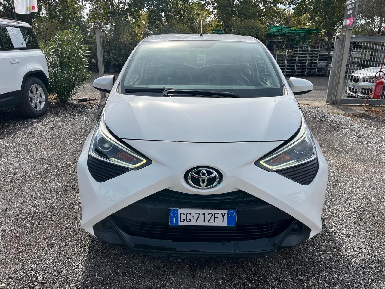 Toyota Aygo Connect 1.0 VVT-i 72CV 5 porte x-business plus