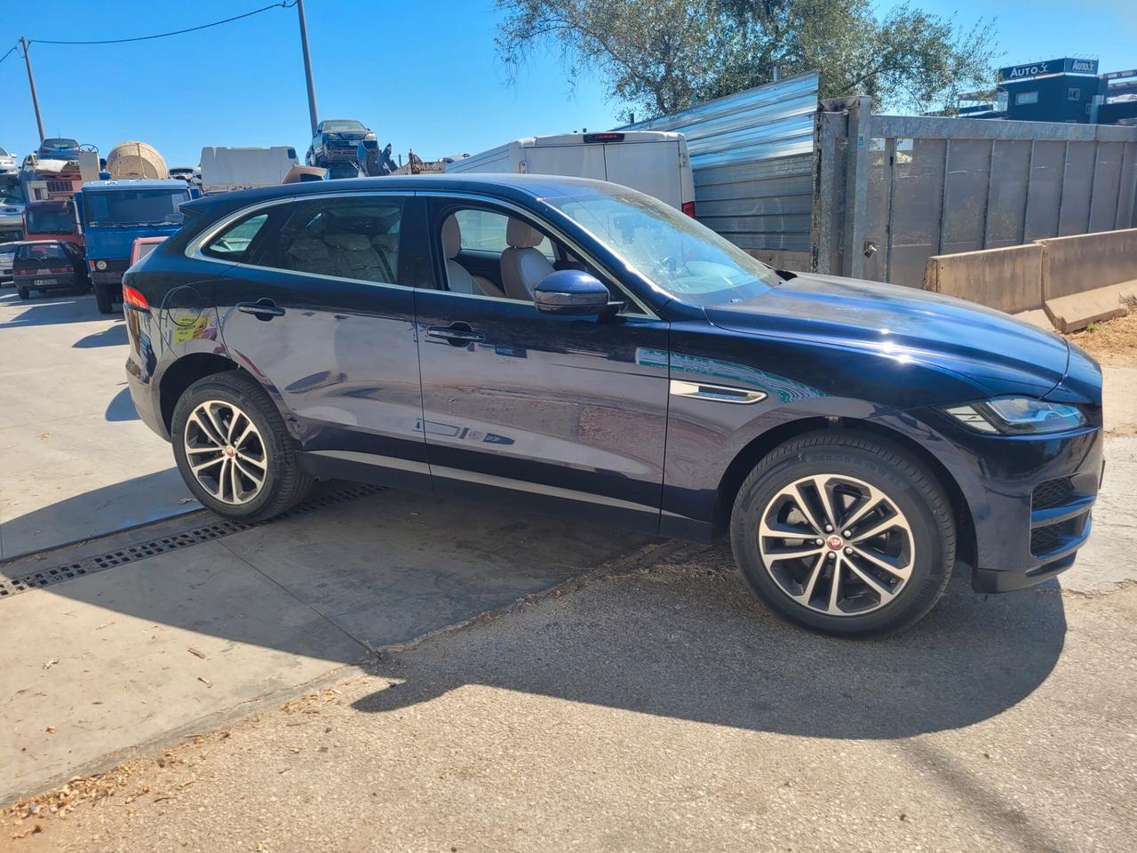 Jaguar F-Pace 2.0 D 180 CV AWD aut. Pure