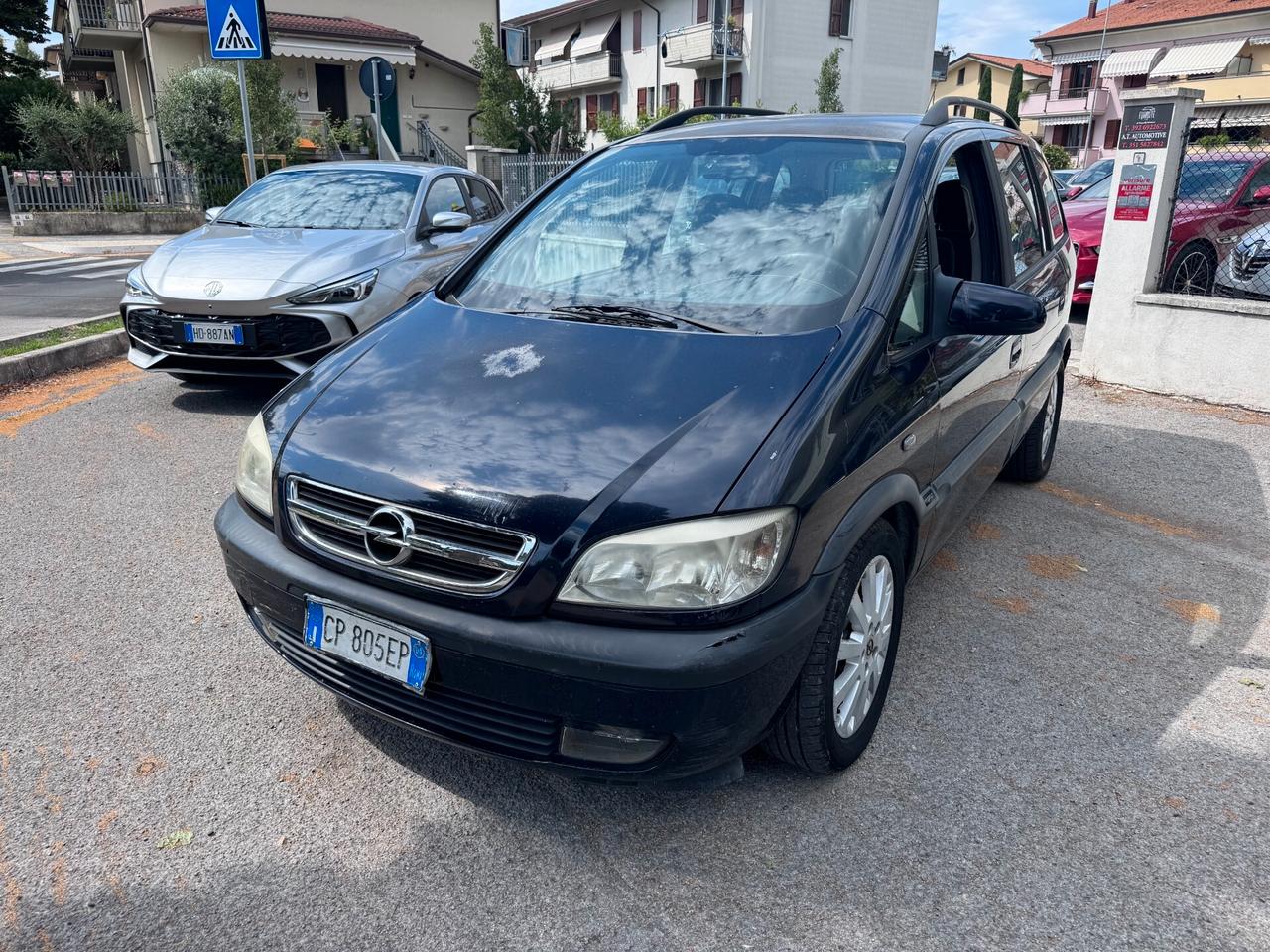 Opel Zafira 2.2 16V DTI cat Elegance