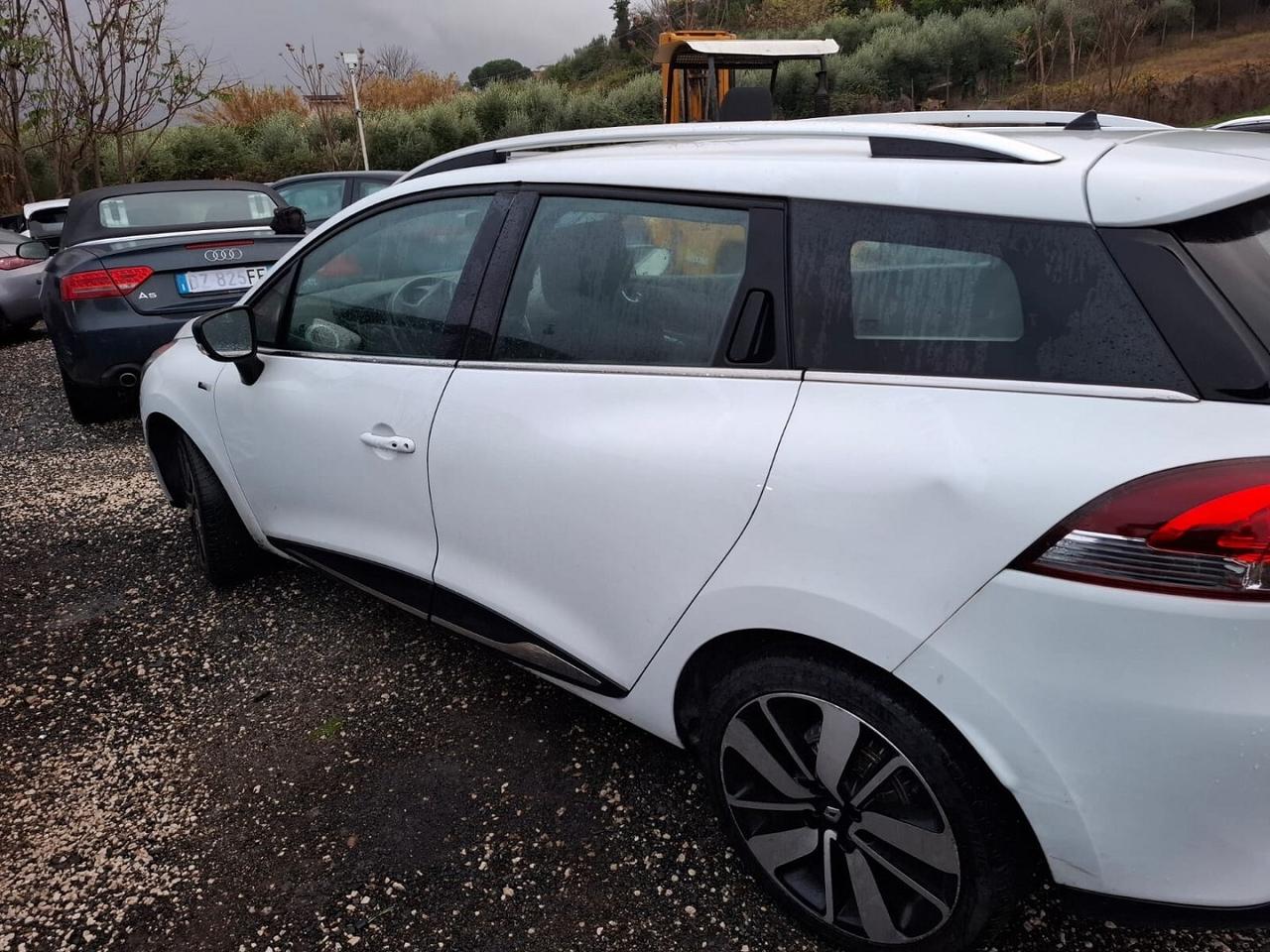 RENAULT CLIO SPORTER SPORT SINISTRATA MARCIANTE