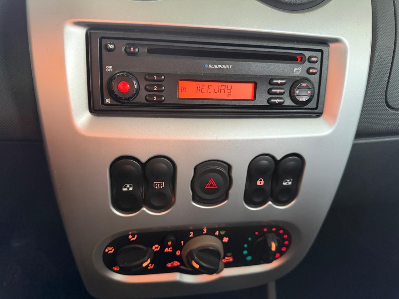 Dacia Logan MCV 1.6 GPL 5 posti Lauréate