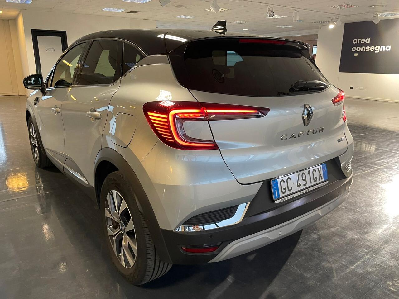 Renault Captur Plug-in Hybrid E-Tech 160 CV Intens