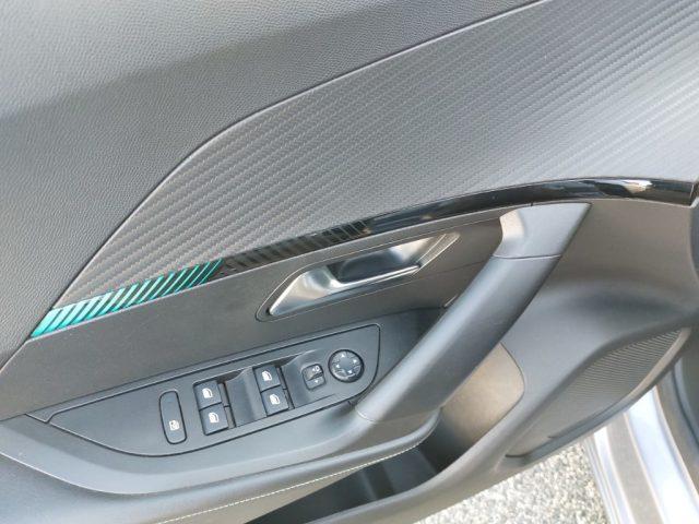 PEUGEOT 2008 motore elettrico 136 CV Allure Pack
