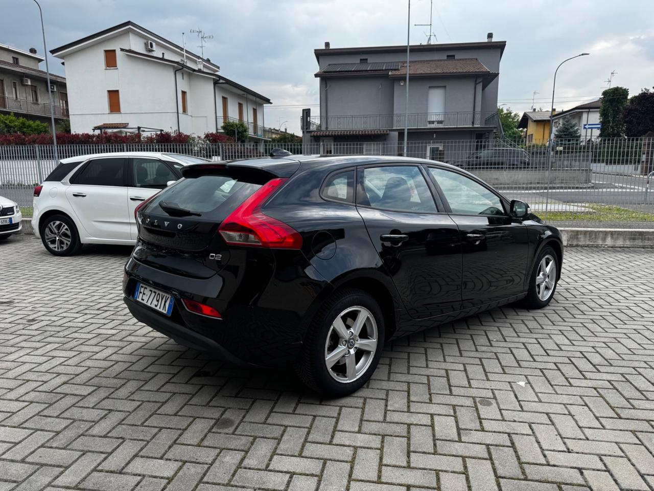 Volvo V40 D2 R-design Momentum