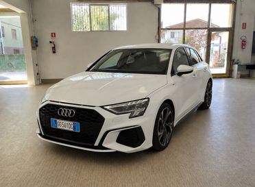 Audi A3 SPB 30 TDI S tronic line edition
