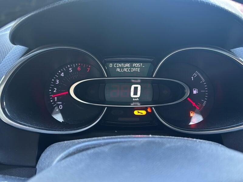 Renault Clio 0.9 TCE 75cv MOSCHINO INTENS