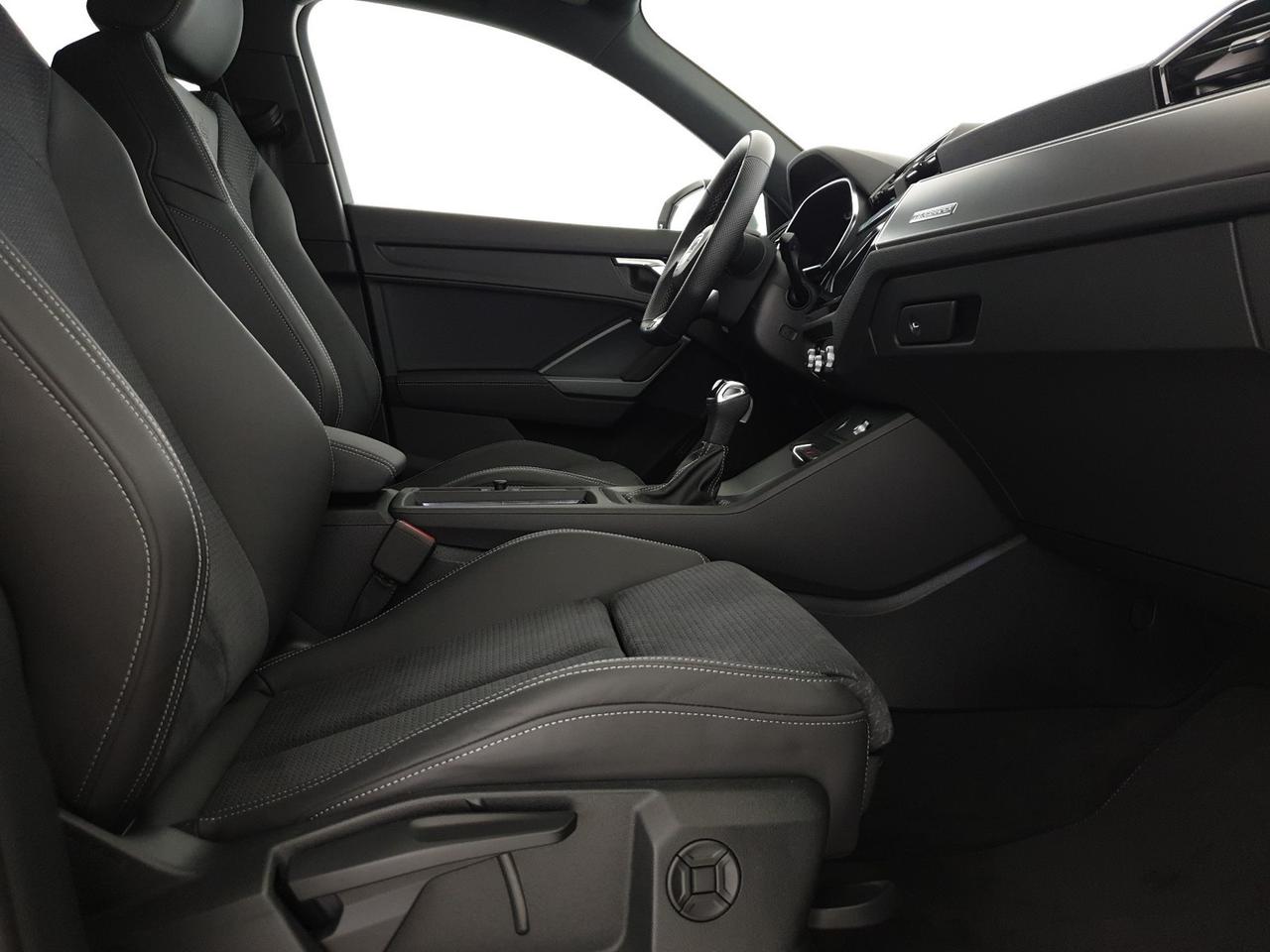 Sportback 40TDI 193CV quattro Str Identity Black