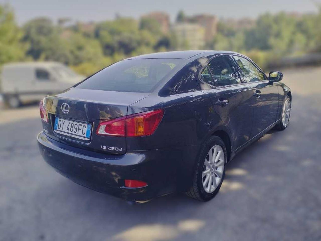 Lexus IS 220d 2.2 Luxury 53000KM