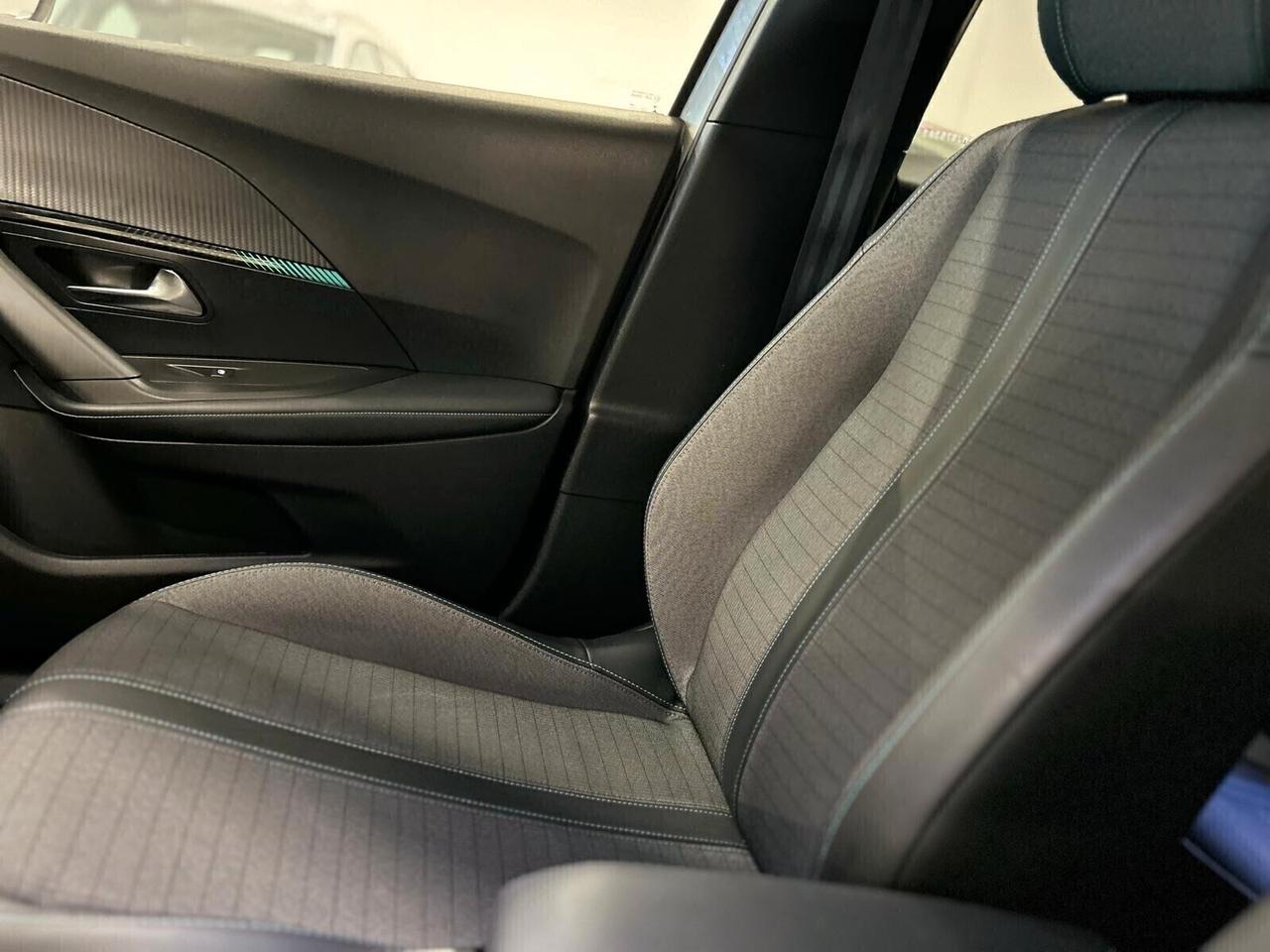 Peugeot 2008 ALLURE motore elettrico SPOTICAR