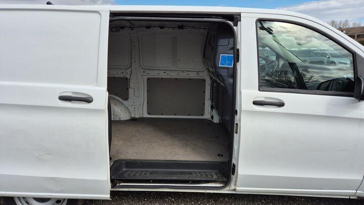 MERCEDES EVITO LONG ELETTRICO