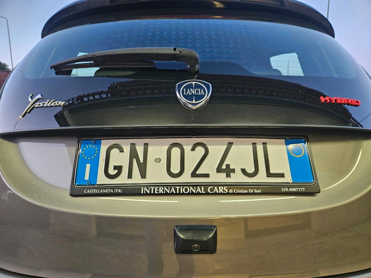 Lancia Ypsilon 1.0 Firefly Hybrid S&S GOLD 70CV