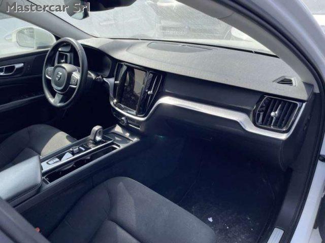VOLVO V60 V60 2.0 b4 Momentum Business Pro auto - GG137JE
