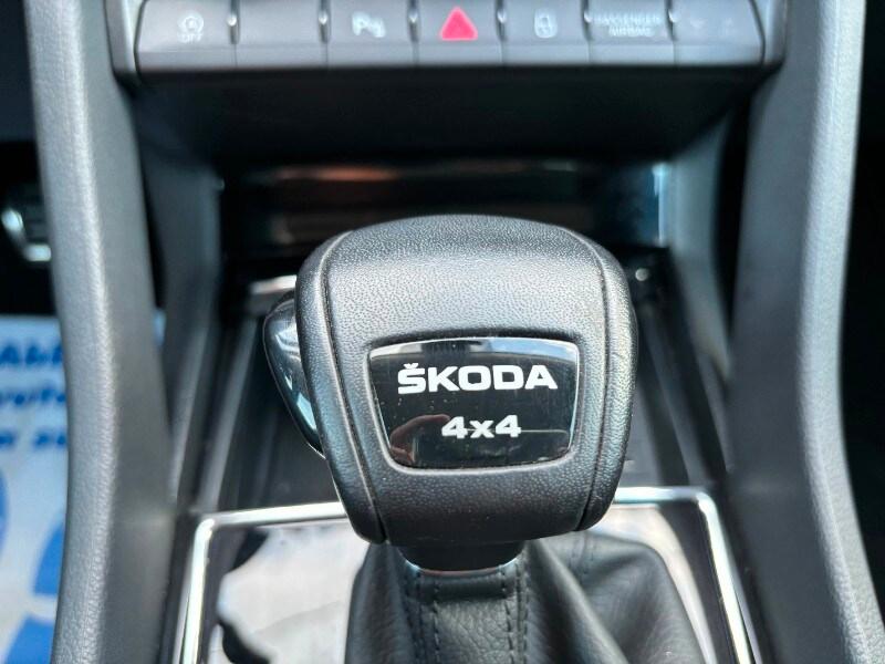 SKODA Karoq Karoq 2.0 TDI SCR 4x4 DSG Executive