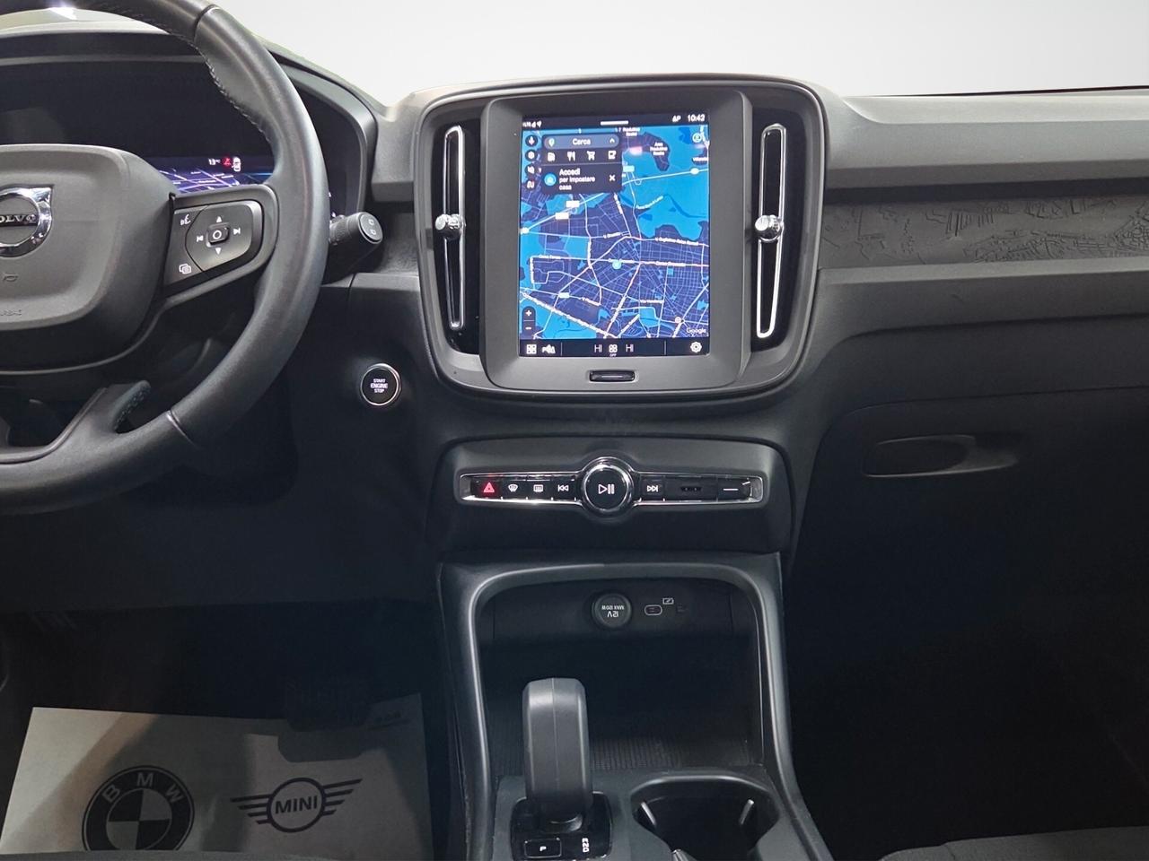 Volvo XC40 B3 automatico Essential