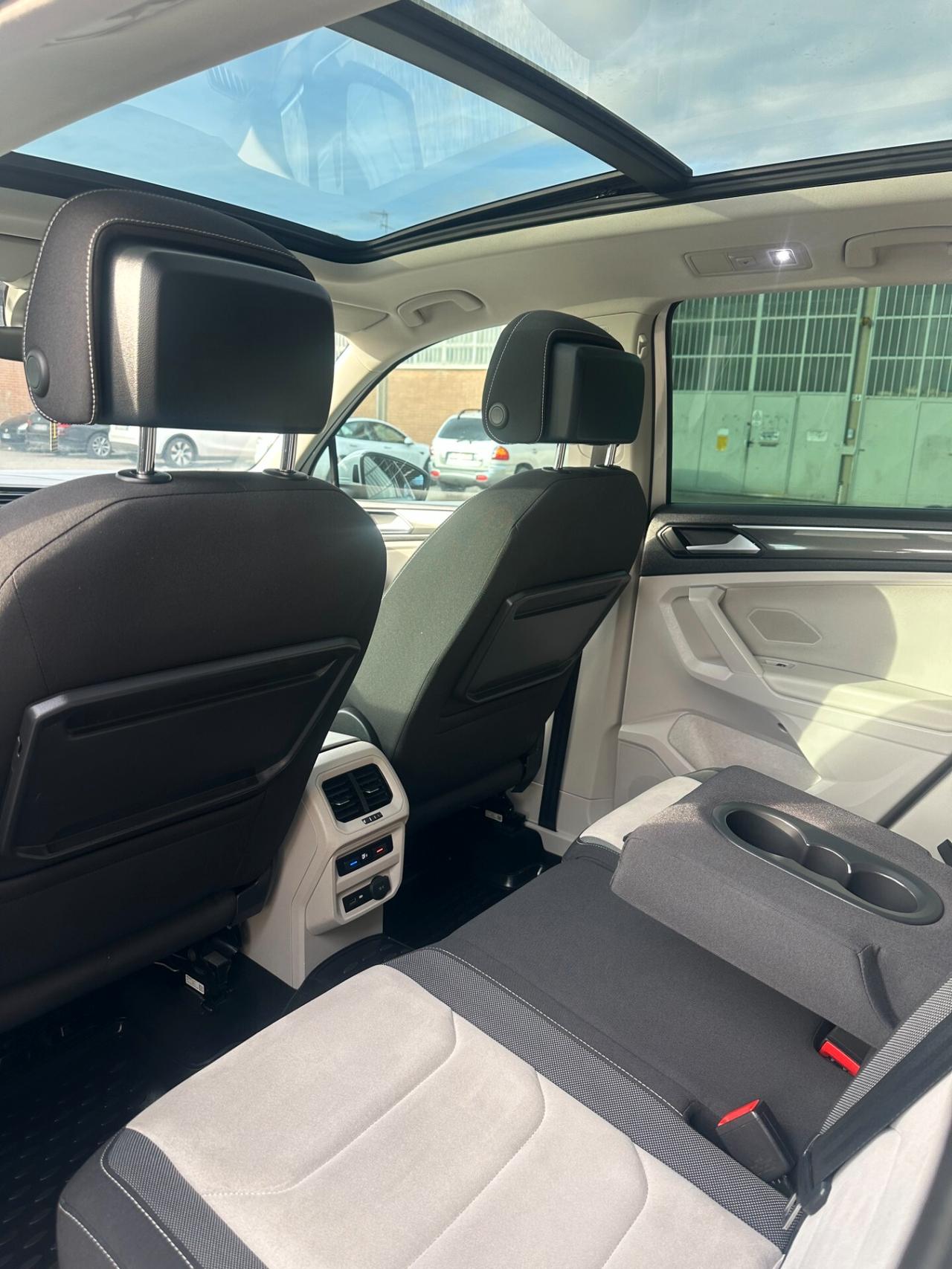 Volkswagen Tiguan 2.0 TDI SCR DSG Sport TETTO APRIBILE