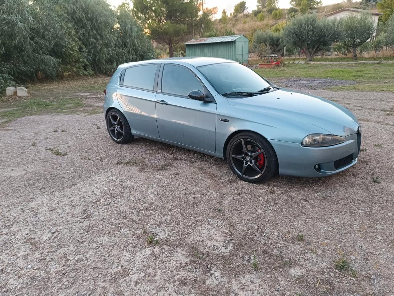 Alfa Romeo 147 1.9 JTD 16V cat 5 porte Distinctive