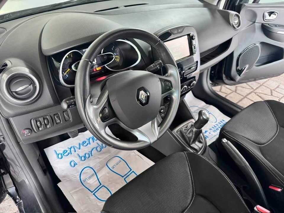 Renault Clio 1.2 Costume National ( GPL )