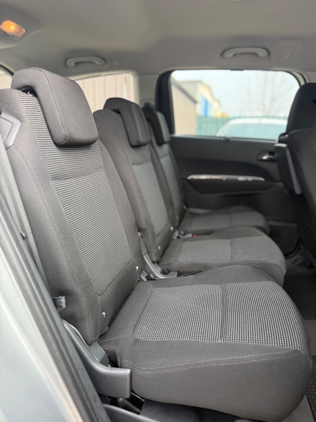 Peugeot 5008 1.6 HDi 112CV Tecno