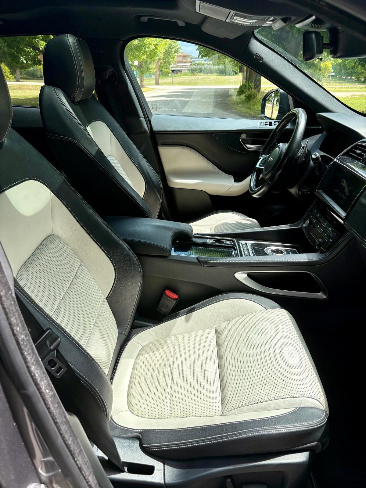 Jaguar F-Pace 2.0 D 180 CV AWD Automatic R-Sport