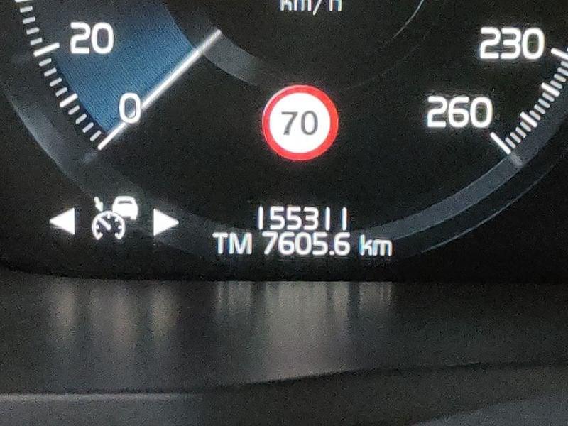 Volvo XC90 2.0 d5 R-design c22 awd 235cv 7p.ti geartronic my18