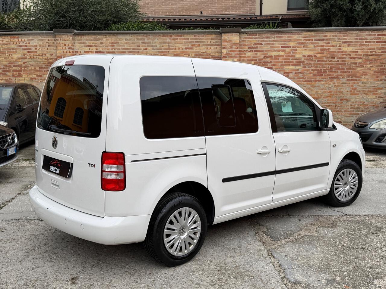 Volkswagen Caddy 1.6 TDI 102 CV 5p. Trendline 7 Posti