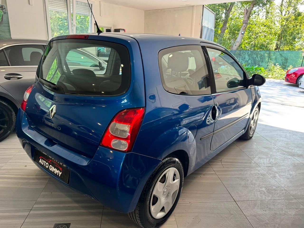Renault Twingo 1.2 benzina neopatentati