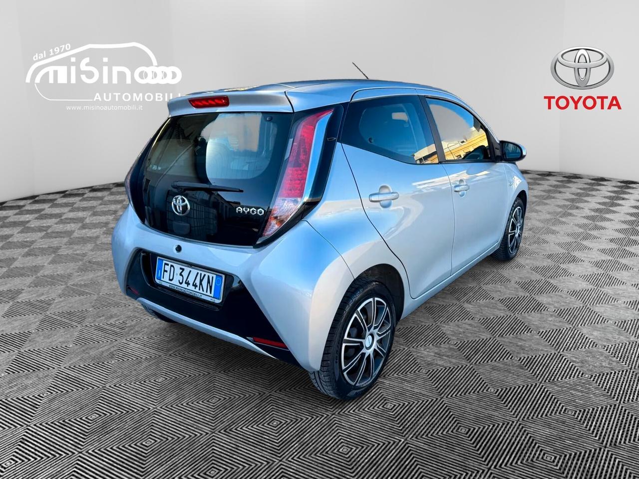 Toyota Aygo 5 porte - 2016 PROMOFIN!!!
