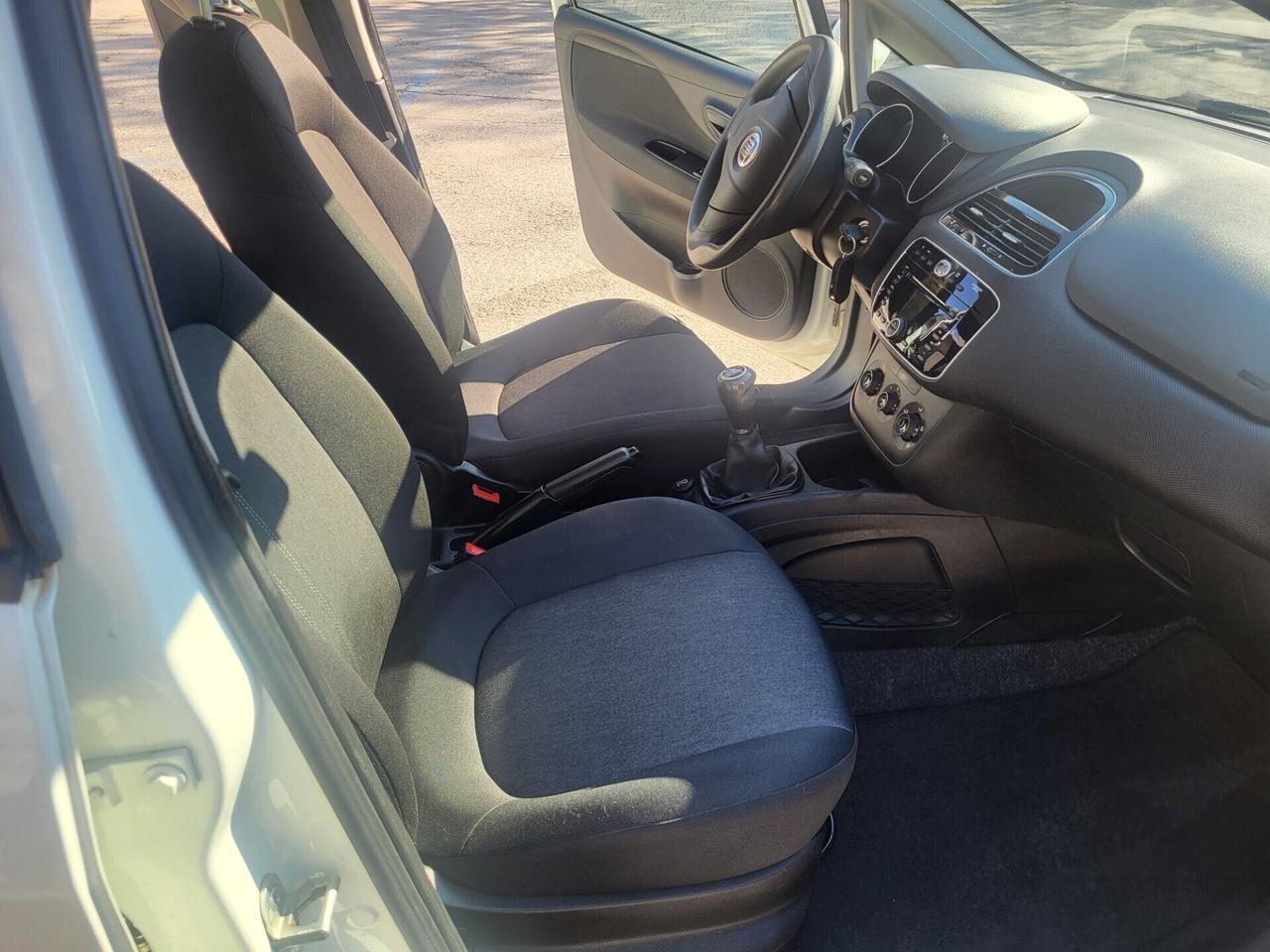 FIAT PUNTO EVO 1,3 Mjet-UNICO PROPR-4 REVISIONI