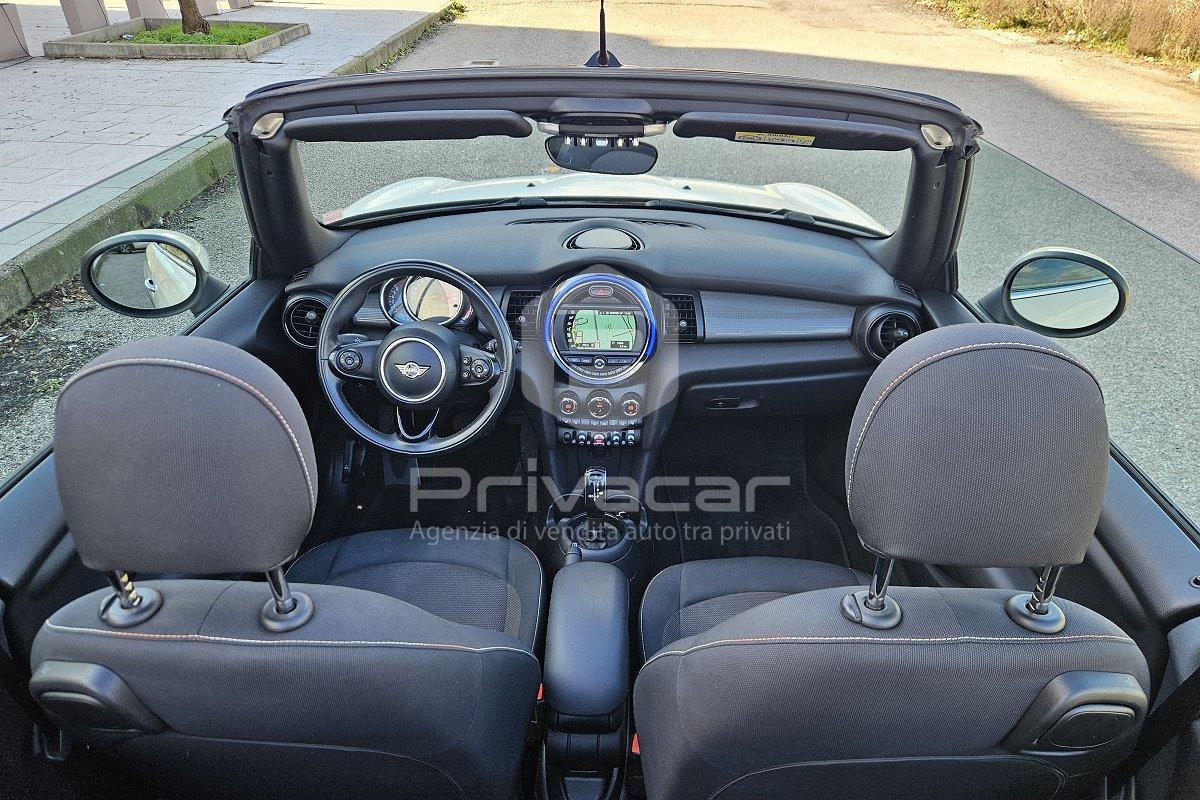MINI Mini 1.5 Cooper Cabrio