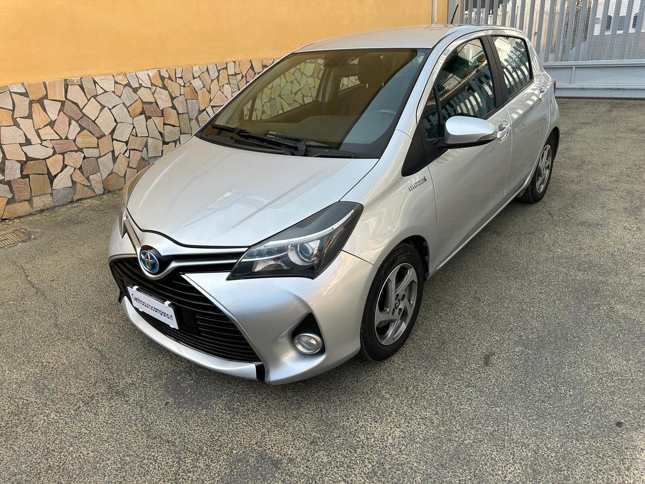 Toyota Yaris 1.5 Hybrid 5 porte Active