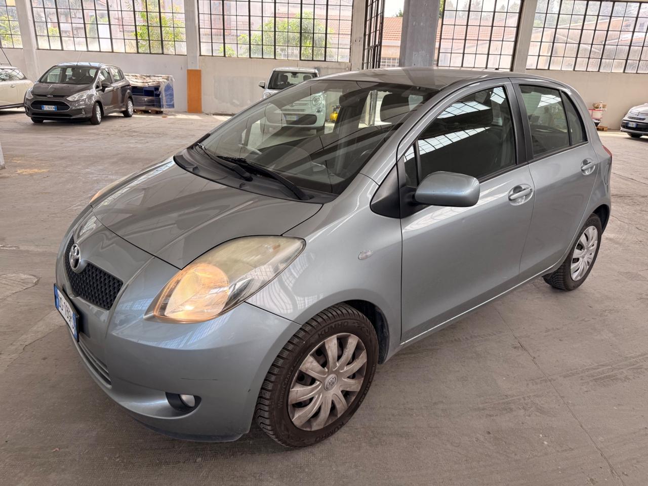 Toyota Yaris 1.3 5 porte Navi
