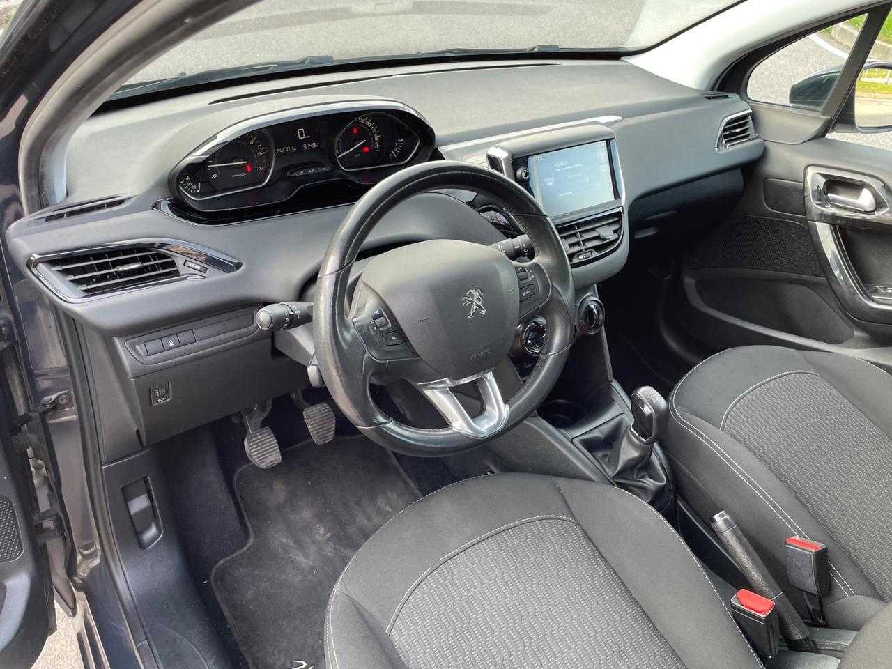 Peugeot 208 PureTech 82 5 porte Allure*Neo patentati*