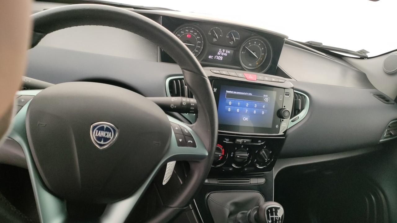 LANCIA Ypsilon 1.0 firefly hybrid Gold s&s 70cv