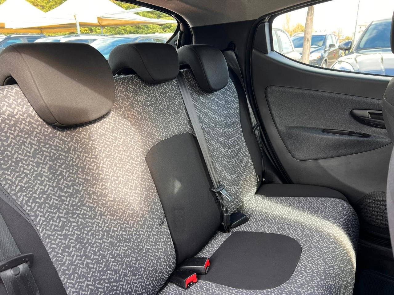 Lancia Ypsilon 1.0 FireFly 5 porte S&S Hybrid Alberta Ferretti