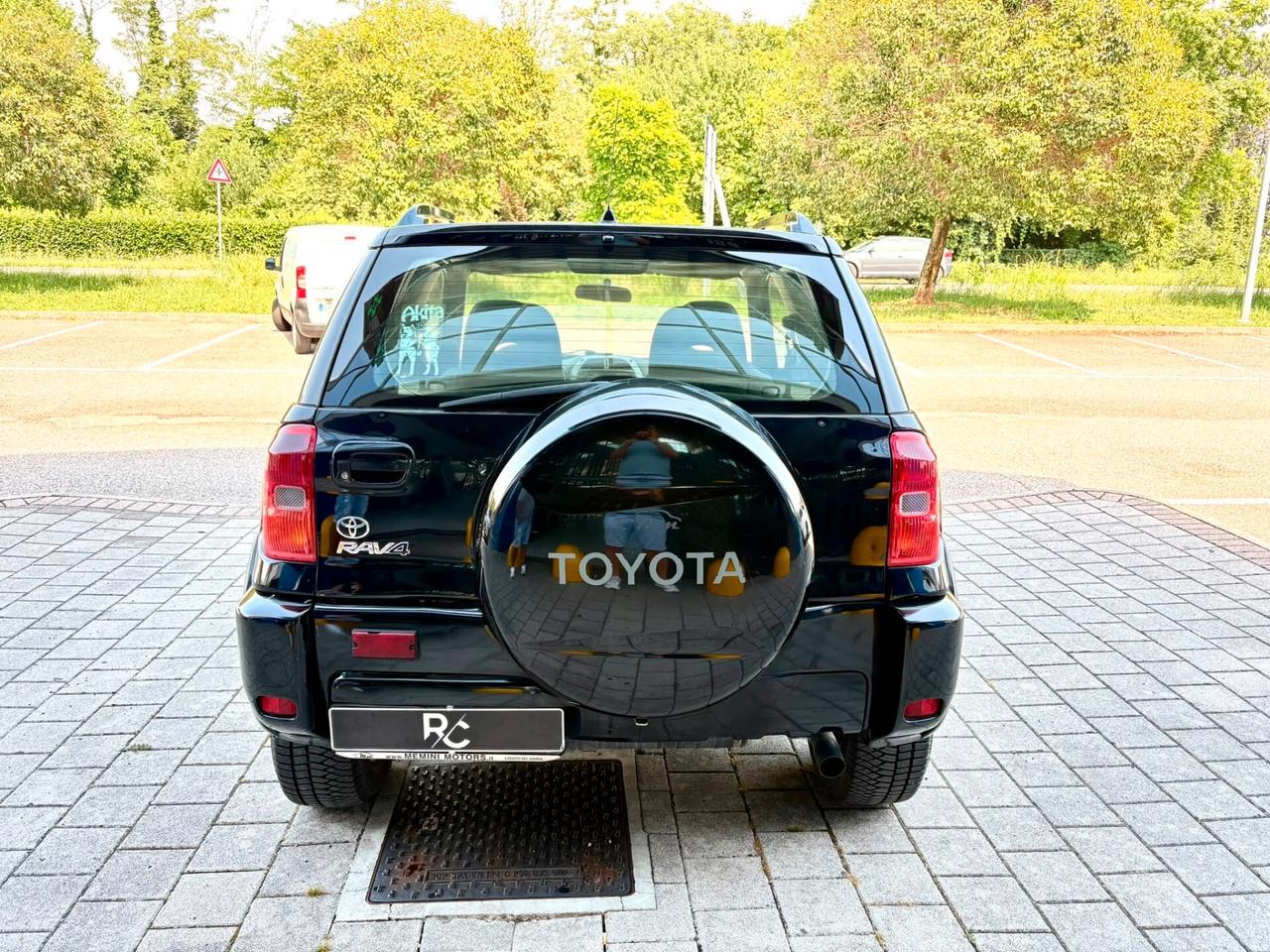 Toyota RAV 4 RAV4 2.0 Tdi D-4D cat 3 porte Sol