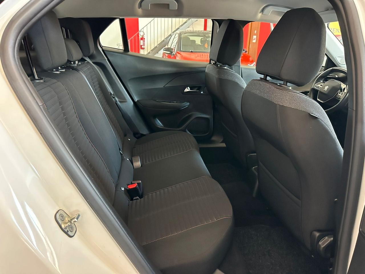 Peugeot 2008 PureTech 100 S&S Active