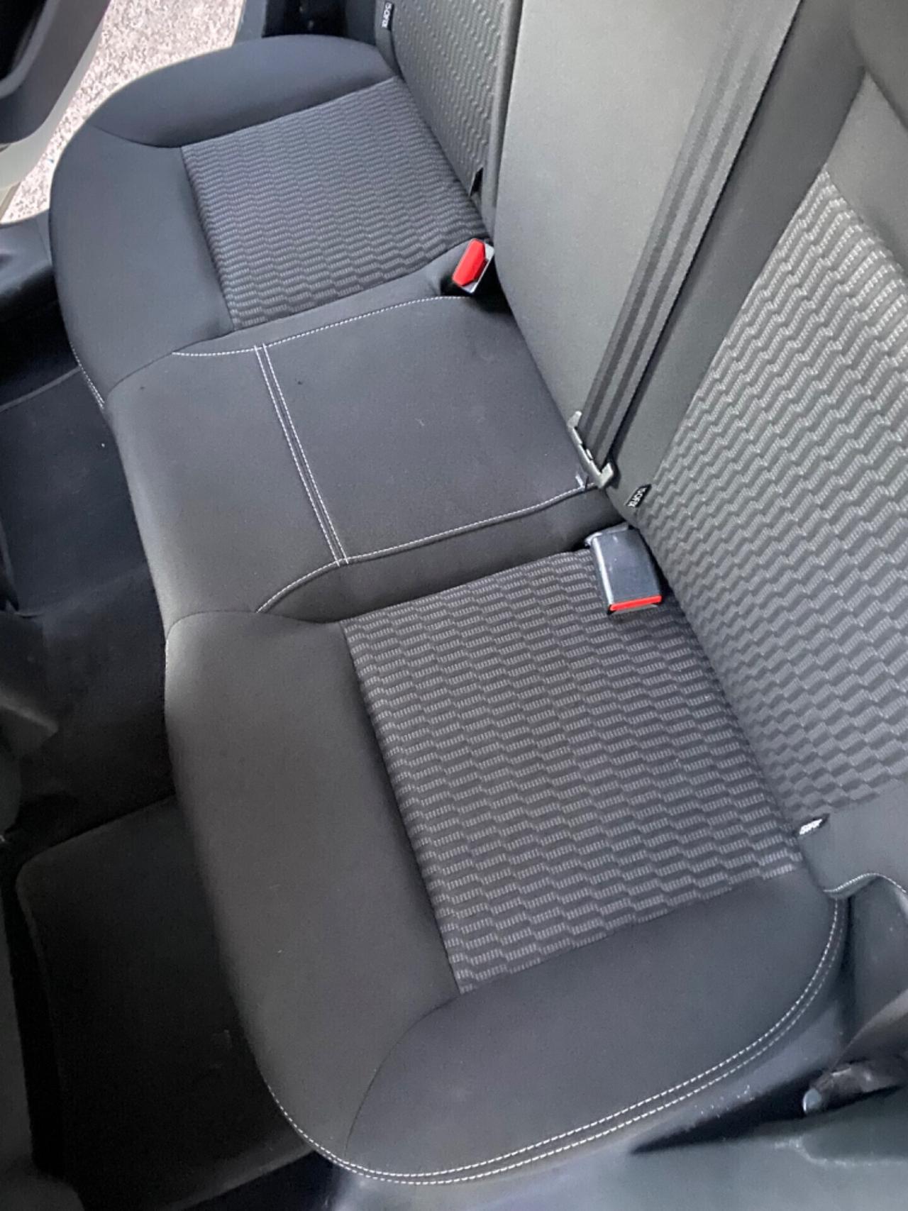 Peugeot 208 1.2 PureTech 82cv 5p. Active - KM ZERO