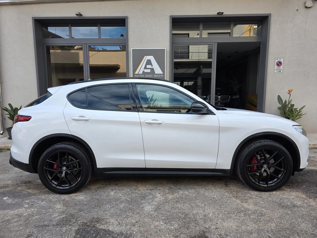 Alfa Romeo Stelvio 2.2 210 CV AT8 Q4 Business T...